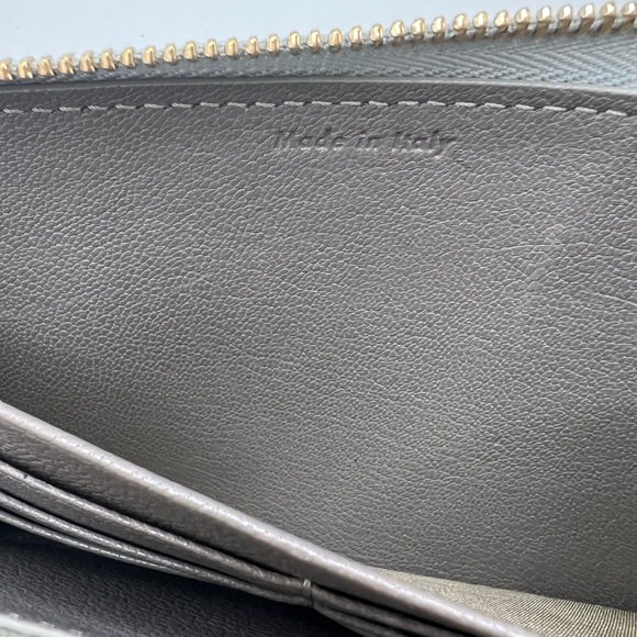 GUC Celine Leather Baby Blue Long Zip Wallet - Picture 7 of 8